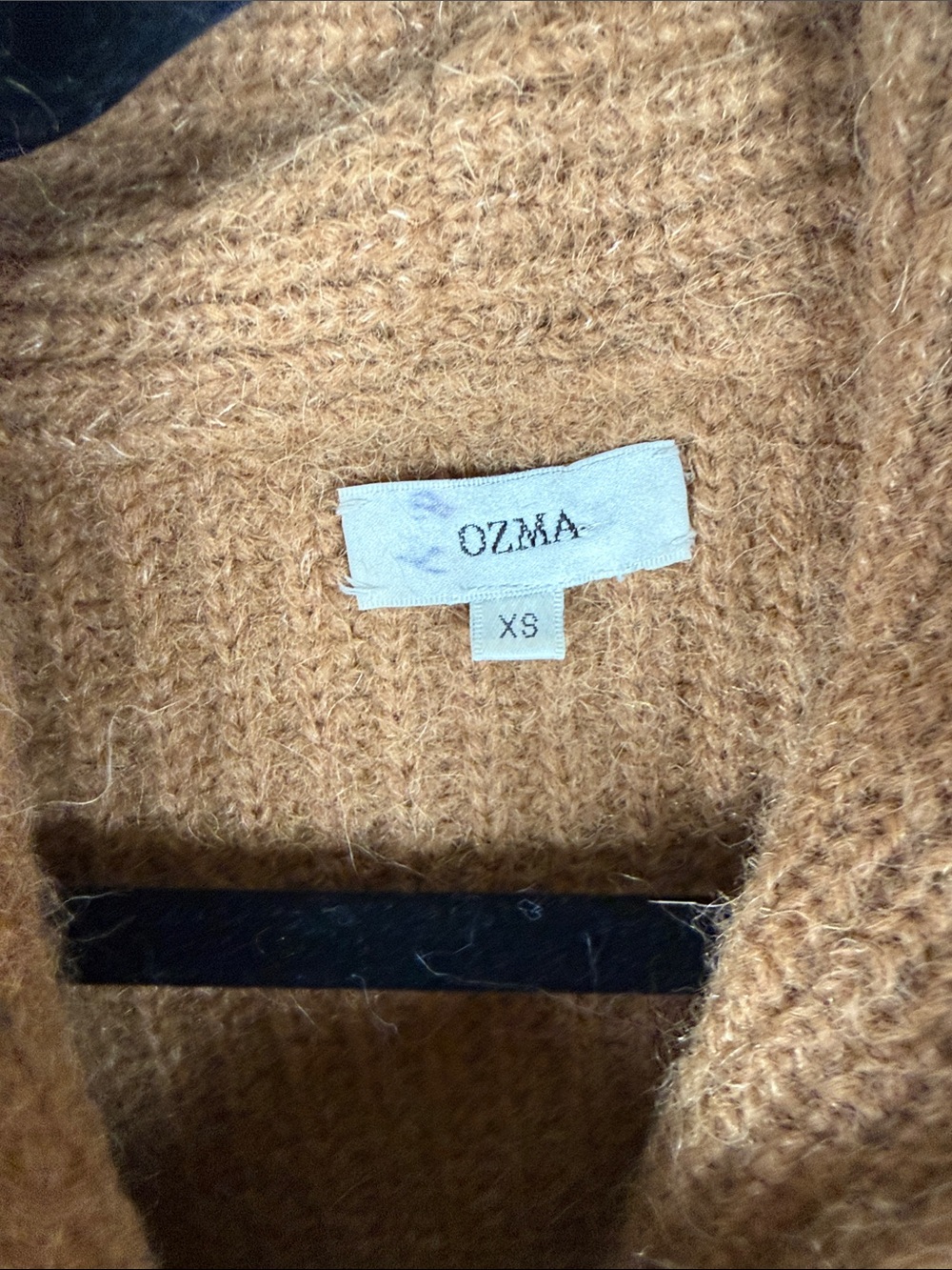 OZMA Sloan Cardigan in Fox - Picture 6 of 6